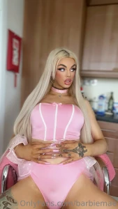 I d love to hear what u wanna do to me on valentine s