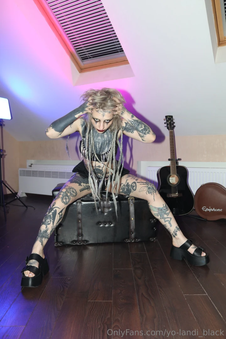 Hi i m glad to welcome you here i m 22 years old i m from poland nd part 4 