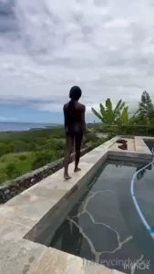 Double tap if you would swim naked with me