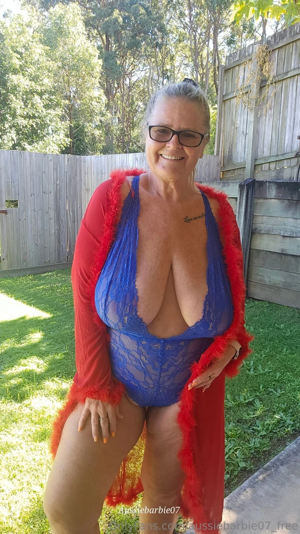 Lace and feathers in my backyard i get the boobs arse and pussy out 