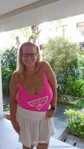 I m in bali atm still checking messages when i m connected to wifi part 2