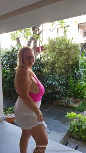 I m in bali atm still checking messages when i m connected to wifi