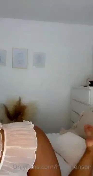 Let me shake my ass on you daddy 