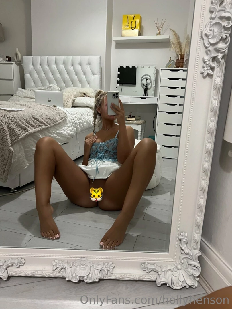 Short skirt and no panties perfect combo part 5 