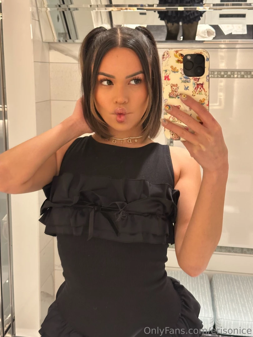 Sweet like honey but with a sting 