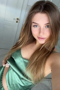 Lealealuxe she is waiting for you lealealuxe who was the naughty girl part 69