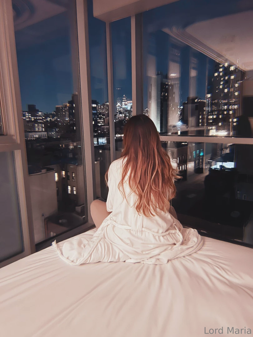 Pov i m on the phone with a friend and i ve been ignoring you for 3 