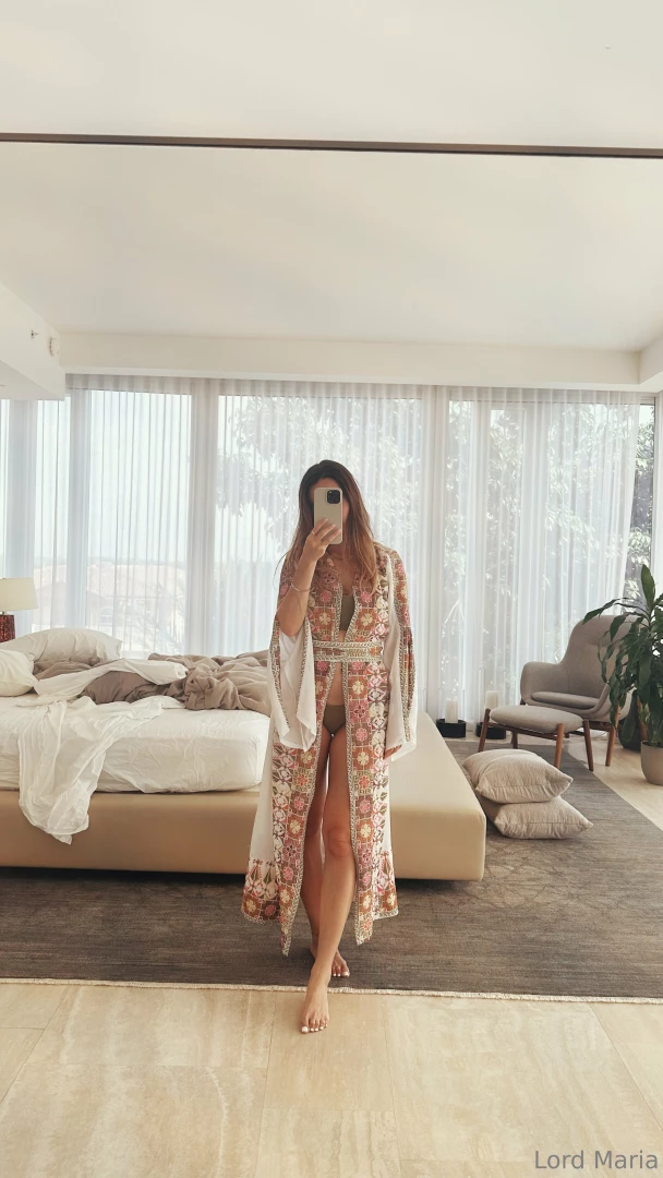 Guess why there are two pillows on the floor best answer in the 