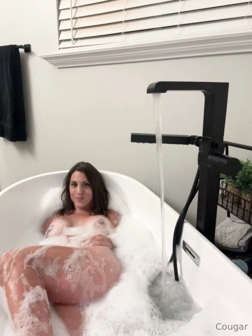 I m feeling pretty dirty tonight and i thought a bath might help part 1 