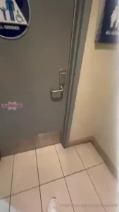 I fucked melztube in the airport bathroom playhousevip playhousevip