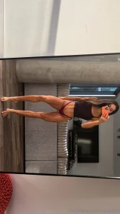 So many lines in my legs rn desperately trying to thicken up