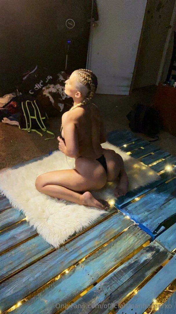 I m in the perfect position to suck your cock will you let me 