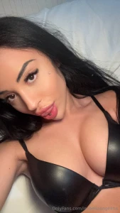 Vuoi fare una videochiamata hot con me scrivimi in chat