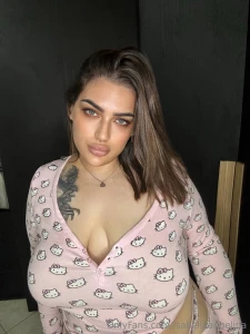 L hai riconosciuta eh si proprio lei soyarieel una delle tettone pi part 1