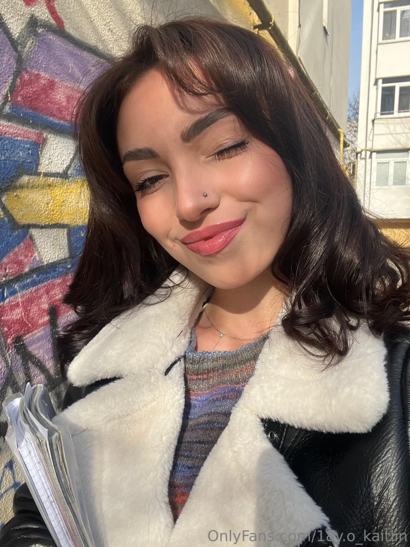 Such a great sunny day today i just want to walk around and enjoy 