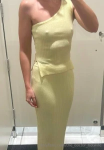 Hello i am here and online message me and send me that nice treat so