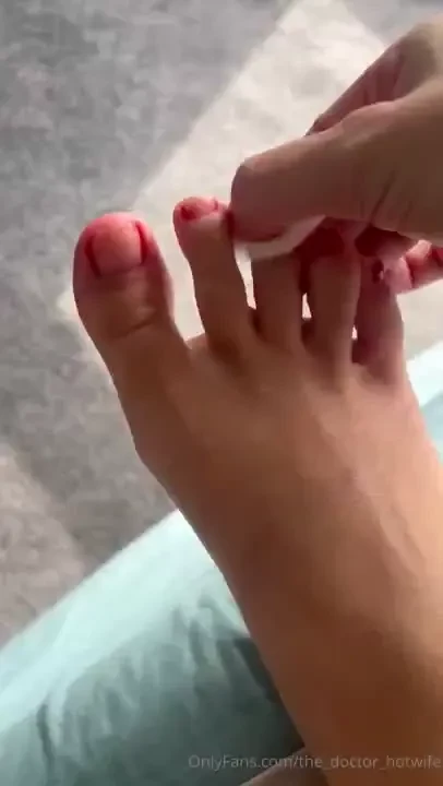 It s gone i need new pedicures anyone wanna help i ll reward you as 