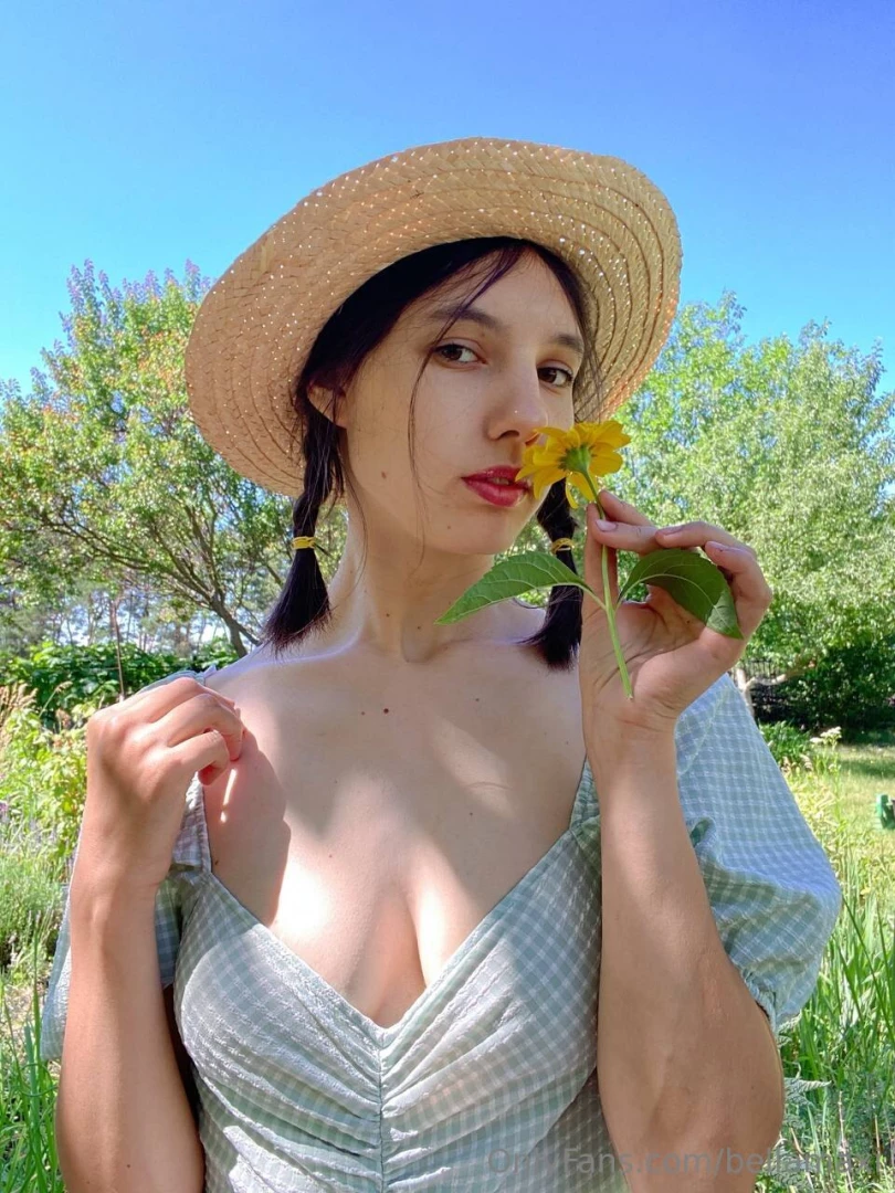 I think i could be a bee i am soft i love flowers and delicious sweet 