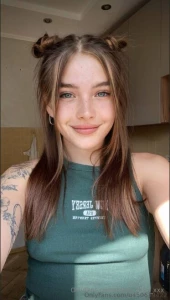 Kinky little slut stella_free loves to fill her holes her pink holes part 100