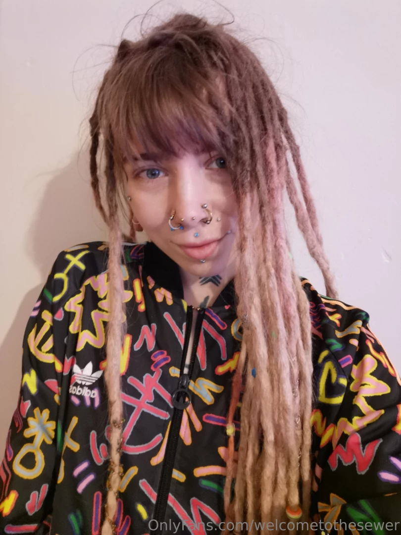 Come t what you want to see and i ll make the content and post it even 