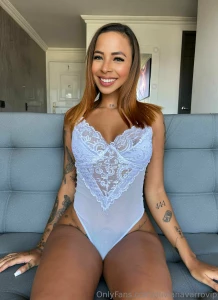 Should i get a boyfriend or a sugar daddy