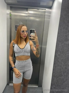 Do i look familiar to you looks like someone who ll be your next