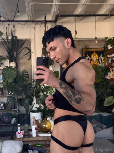 Do you like watching good i like being watched