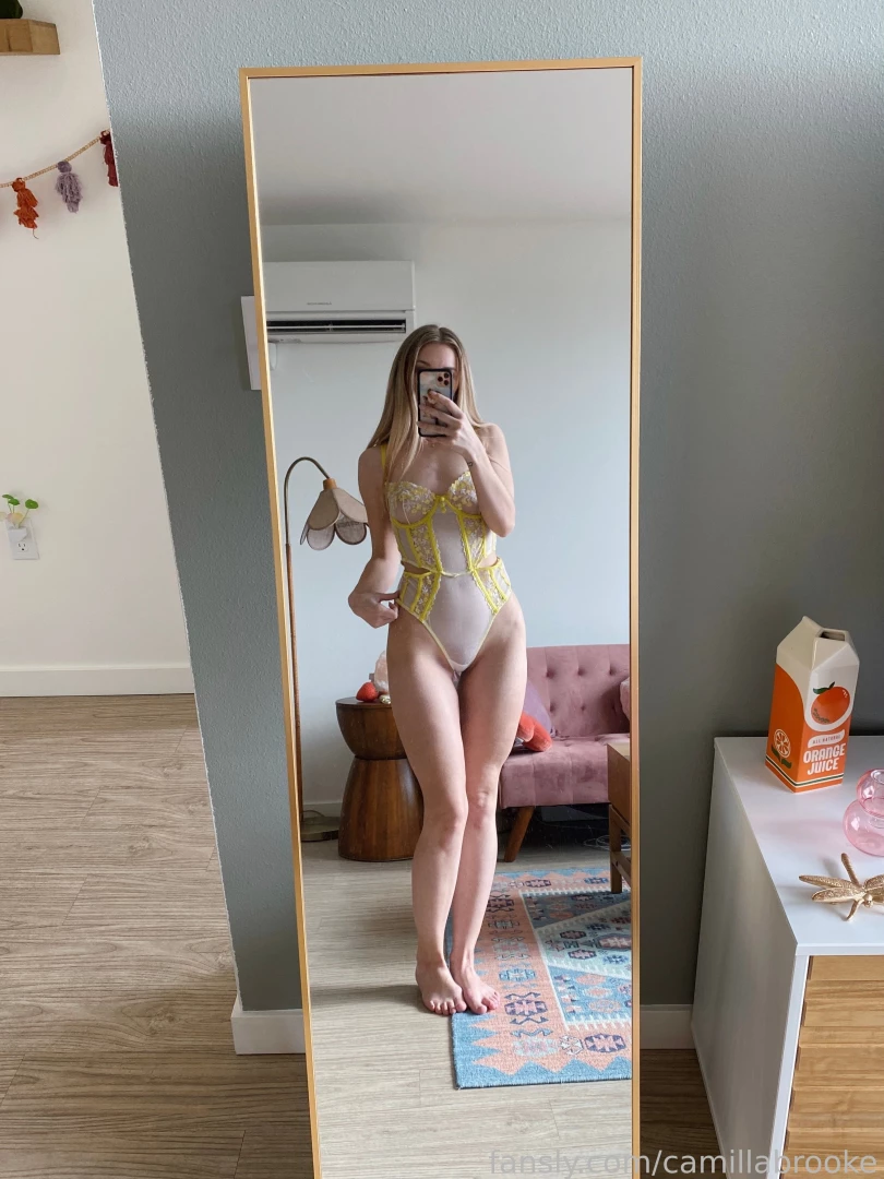 Who knew yellow could be this cute 