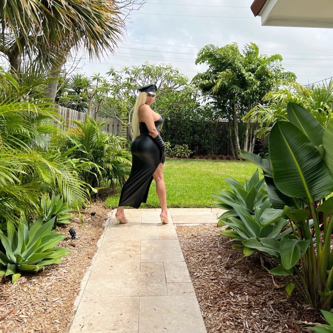 Ready to dominate in 90 degree weather lick the sweat from my body part 2 