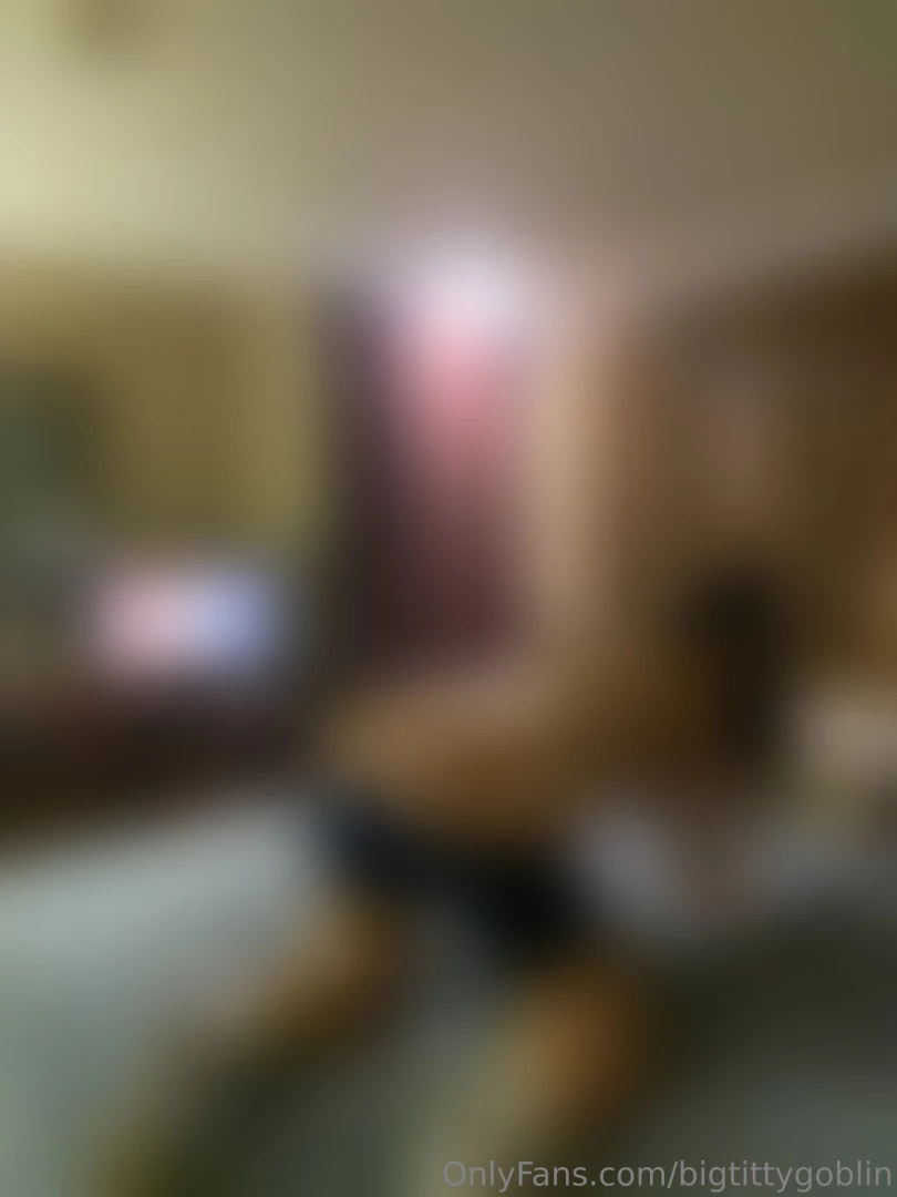 How bad do u wanna bend me over after seeing this part 2 