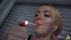 If they smoke they poke you gotta watch the interview with