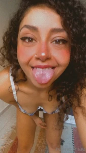 This si my happy face but u should see my cum face