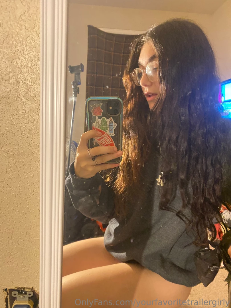 Yourfavoritetrailergirly 