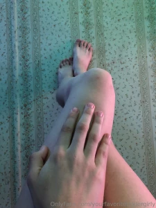 Pick out my nail color