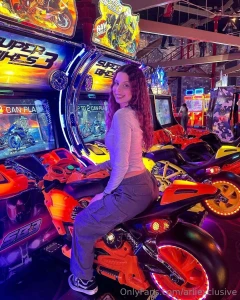 I could be all the way covered but its still giving sexxyyy tip if u