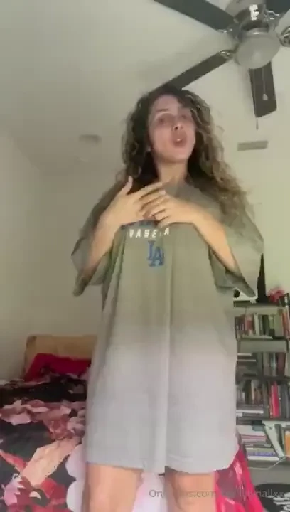 I m talking to you babe make a wish and comment below this genie might 