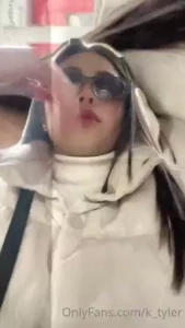 She got a face that you cannot mistake