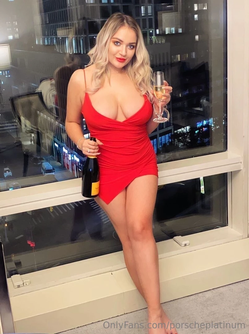 Scottish glamour girl with huge natural breasts lanawolf huge sale sex part 5 