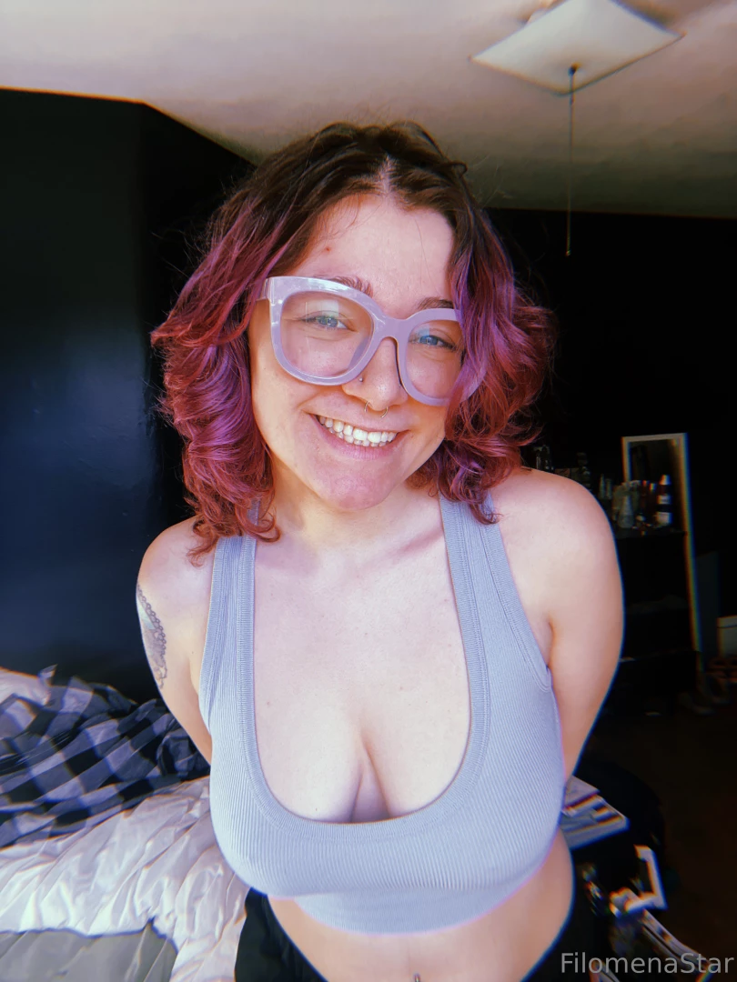I feel pretty when i smile with my teeth 