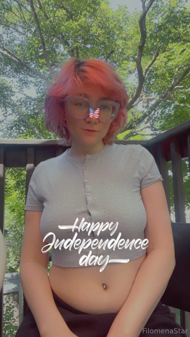 I lowkey love 4th of july bc i love fireworks they are so stimmy for part 1 