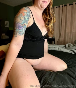 Which do you like better my belly or my big butt part 1