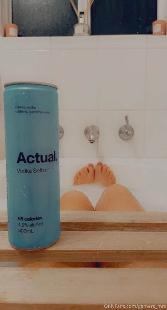 Bath time xx dm for vid xx 