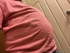 After eating a whole pizza and a liter of coke someone please make me part 1