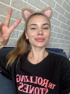 It was a random selfie but it came out pretty cute what do you think