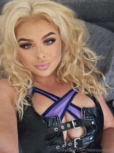 Message me let s relax together