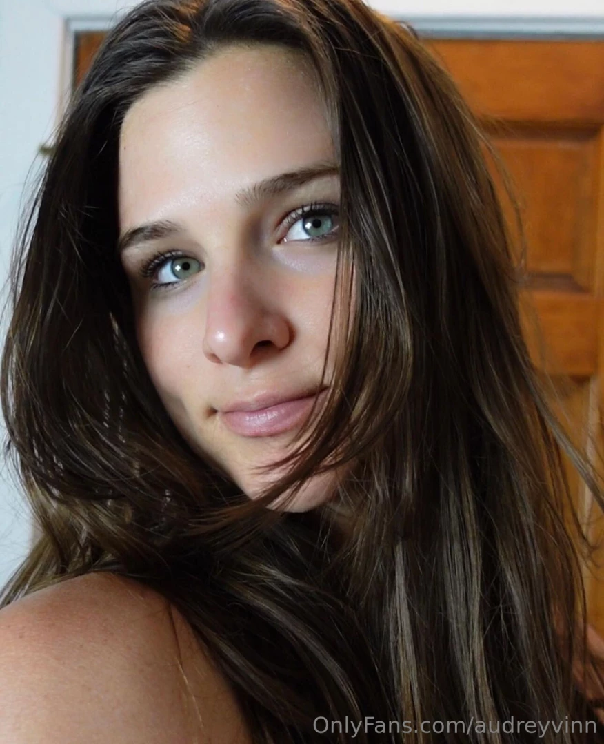 So i m curious to know what my vips would like to see more of let me 