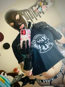 New latex hood and a kinky ass shirt to pair with it i quite like this