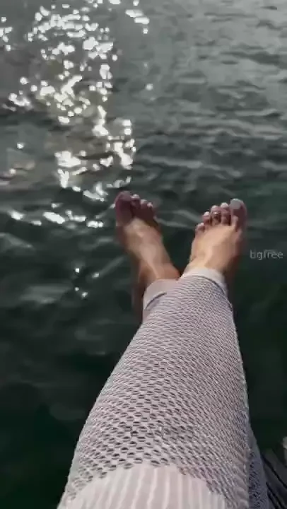 They are looking for them ps loving the new iphone 16 pro 