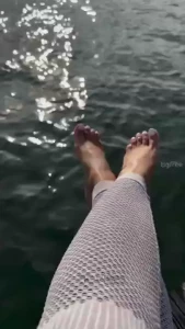 They are looking for them ps loving the new iphone 16 pro