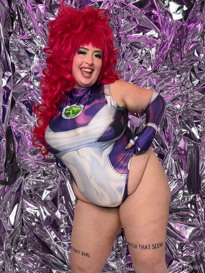 Are you into comics starfire from dc 